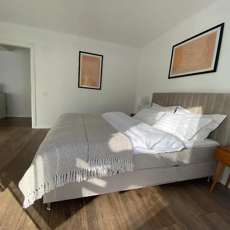Apartment Ana *