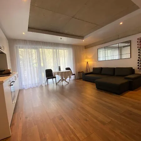 Ana Apartment *