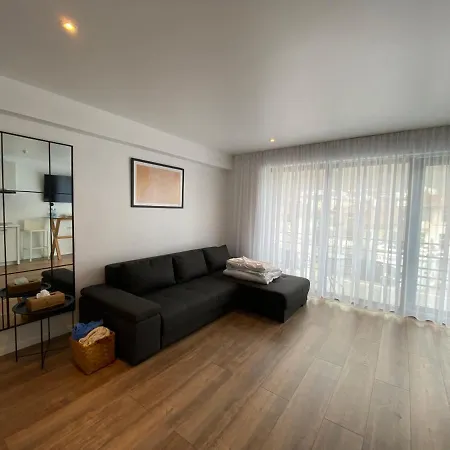 Ana Apartment *