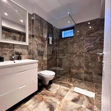 Ana Apartment *